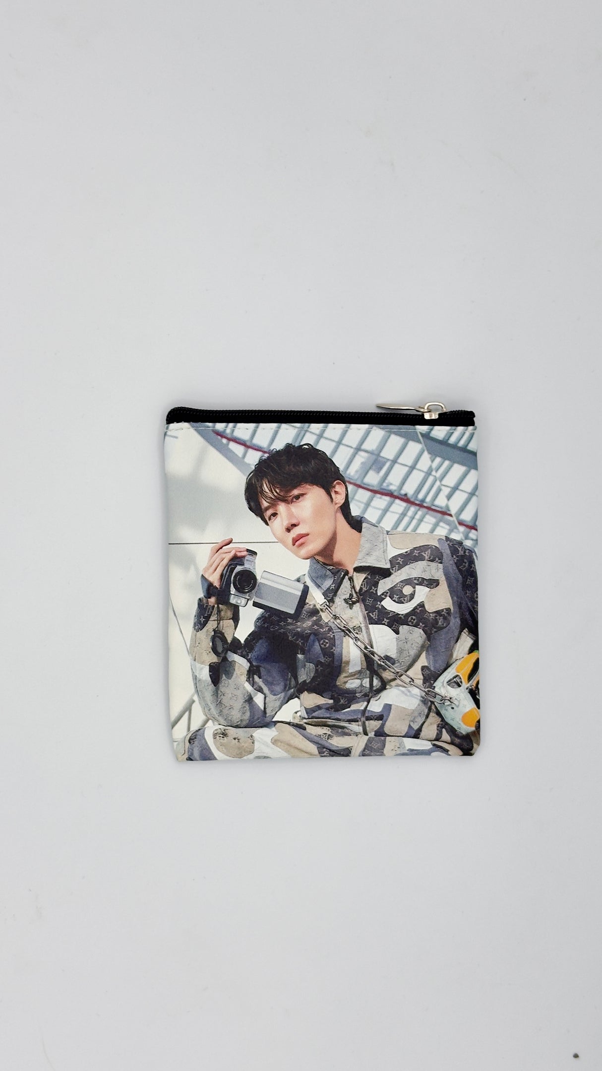 Pochette multiuso con zip – stampa attori e idol coreani 12,5 × 11,5 cm