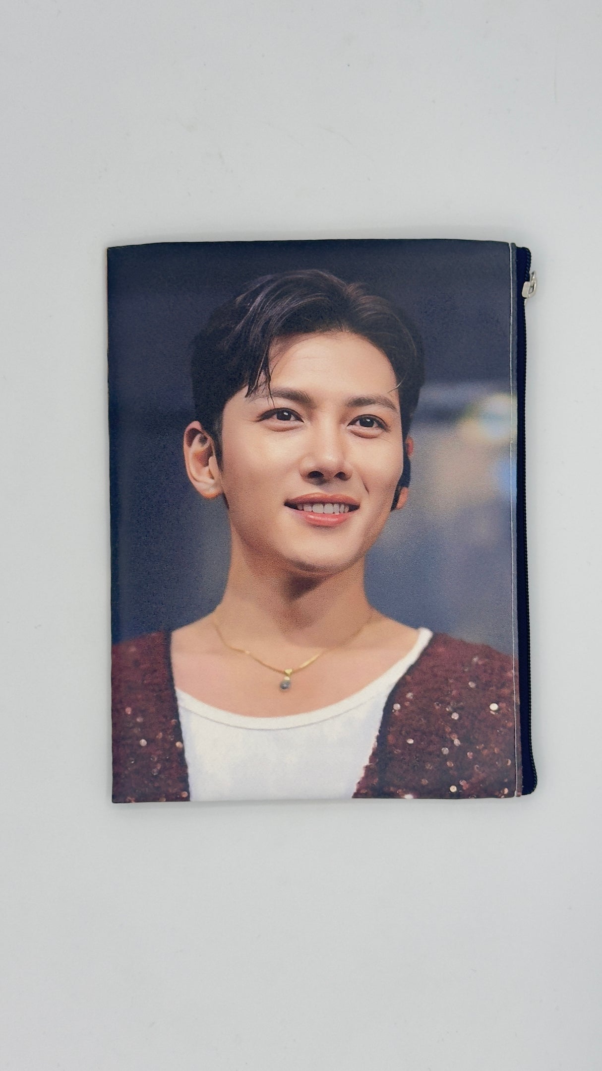 Pochette multiuso con zip – stampa attori e idol coreani 19X15