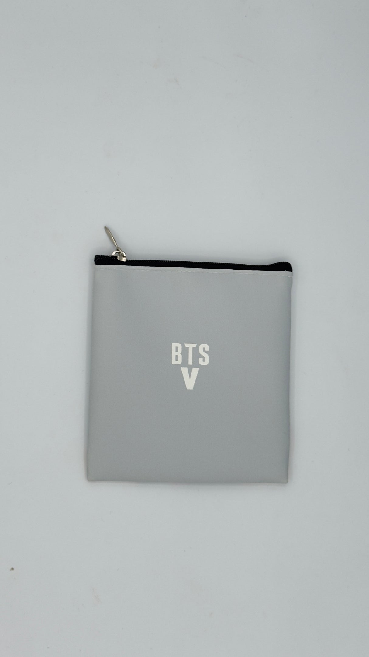 Pochette multiuso con zip – stampa attori e idol coreani 12,5 × 11,5 cm