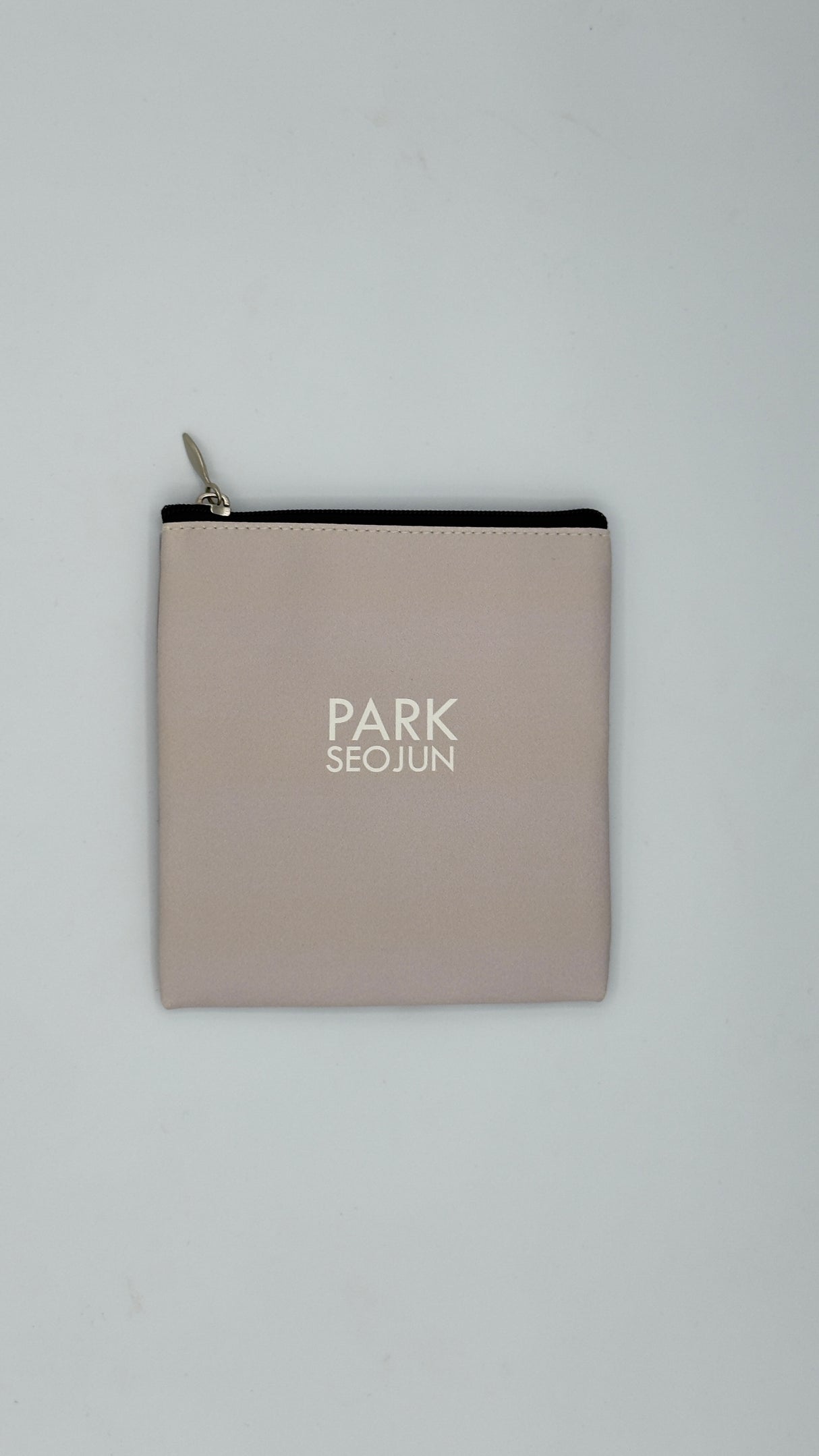 Pochette multiuso con zip – stampa attori e idol coreani 12,5 × 11,5 cm