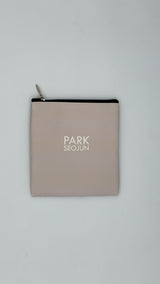 Pochette multiuso con zip – stampa attori e idol coreani 12,5 × 11,5 cm