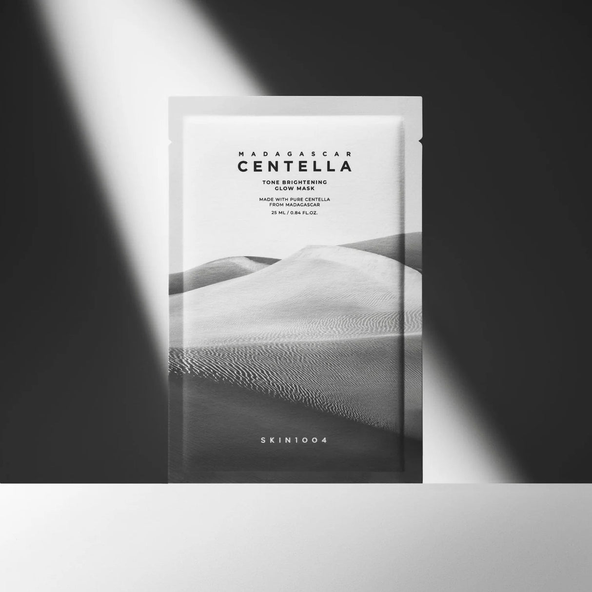 SKIN1004 Madagascar Centella Tone Brightening Glow Mask – Maschera Illuminante Lenitiva alla Centella