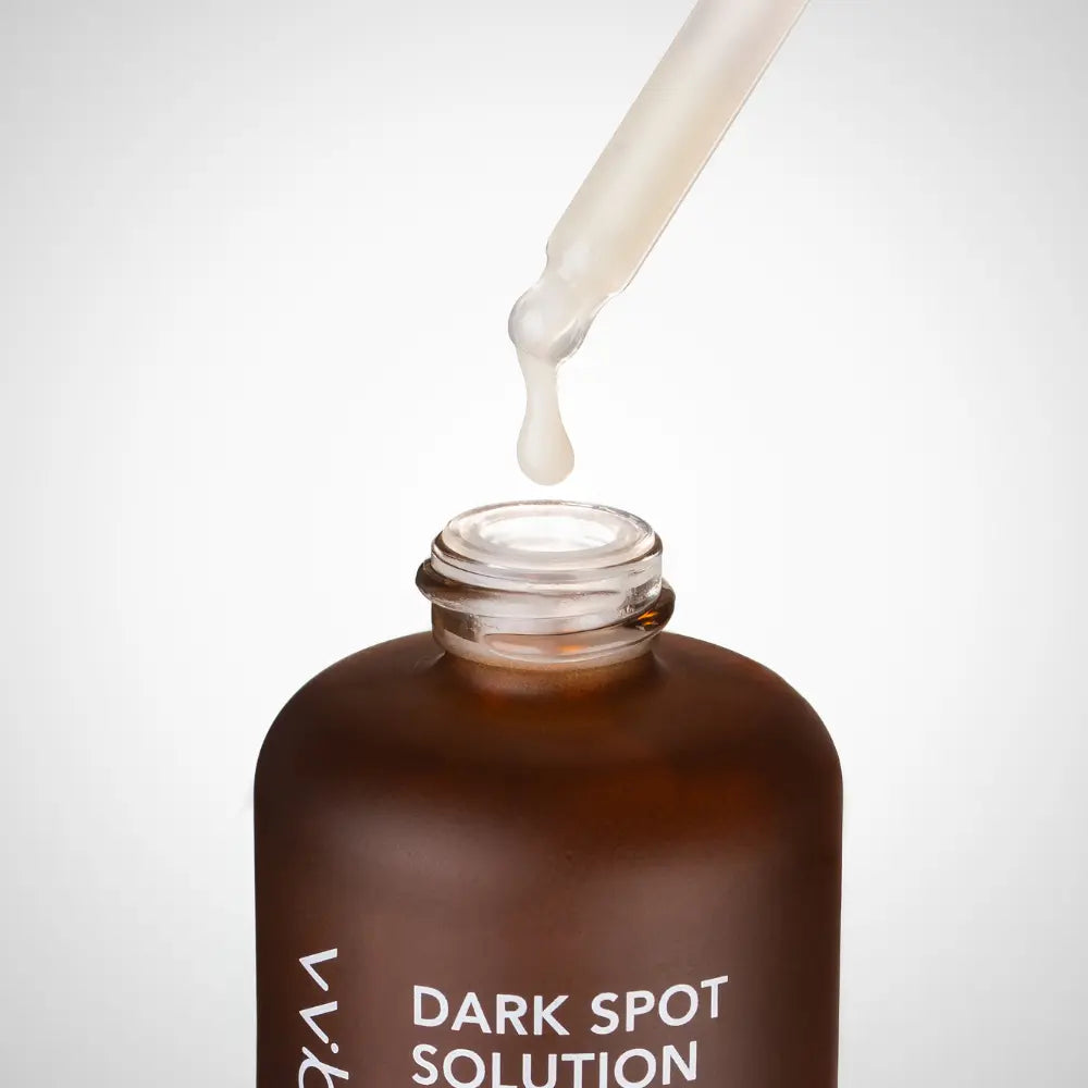 Pipetta con siero Mixsoon Dark Spot Solution anti macchie in flacone vetro ambrato
