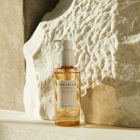 MADAGASCAR CENTELLA LIGHT CLEANSING OIL